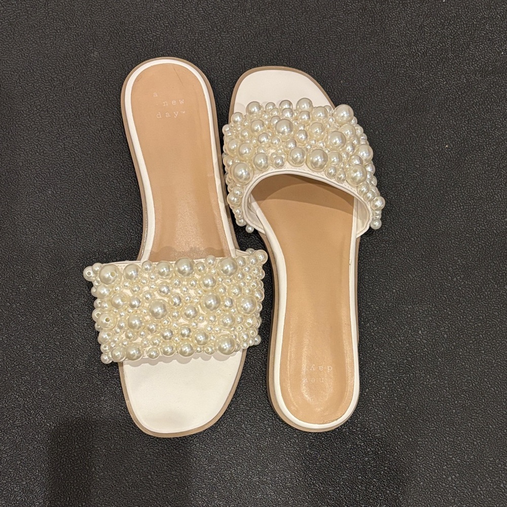 A New Day Women's Pearl Slide Sandals - White